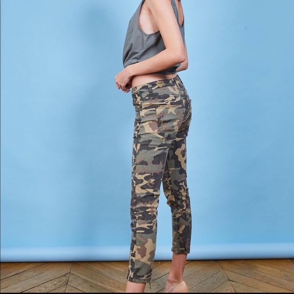 HEARTLESS JEANS—FRANCE - Picture 3 of 8